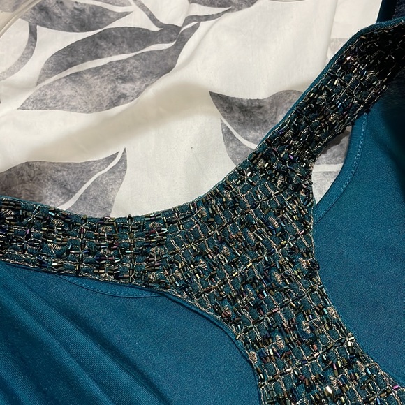 Absolutely Stunning Beaded Back Top - Picture 12 of 14
